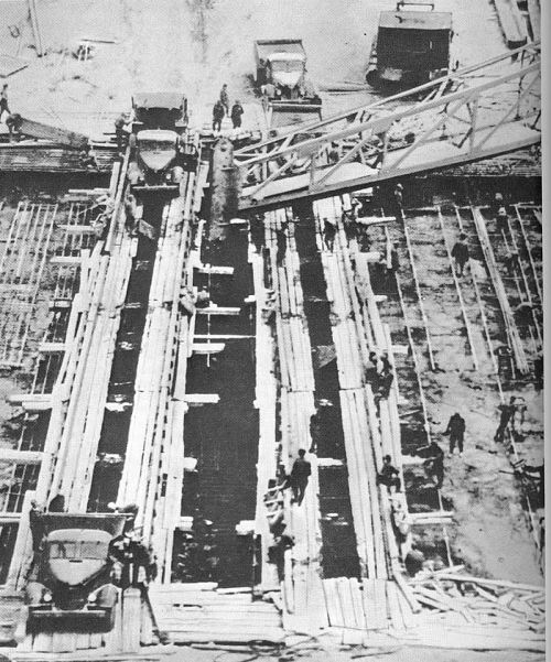 Строительство старта на площадке
N1 космодрома Байконур